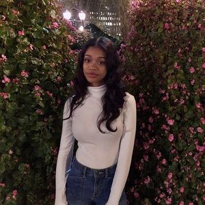 Meet your Posher, Ariana